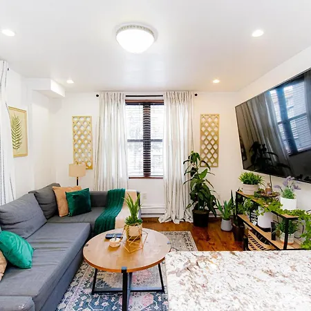Luxury Oasis In The Heart Of Brooklyn Apartment New York Exterior photo